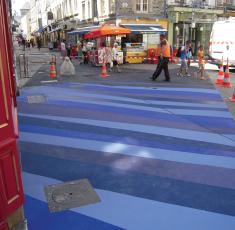 Exemple d'application de la résine colorée GRIP dans les rues de Cherbourg